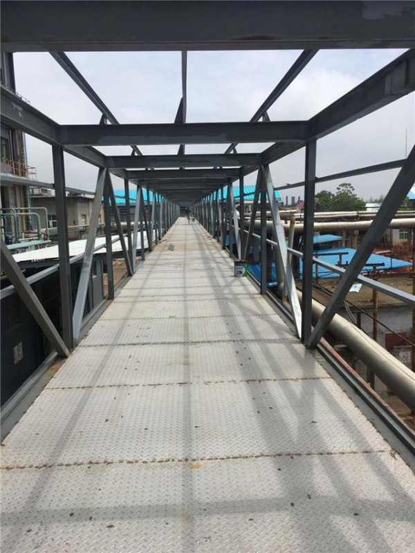 鋼結(jié)構(gòu)